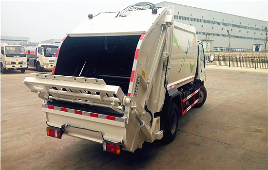 五十鈴壓縮式垃圾車(chē)︱5噸壓縮式垃圾車(chē)圖片