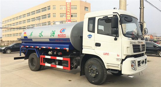 東風(fēng)專底灑水車(chē)︱12方灑水車(chē)圖片