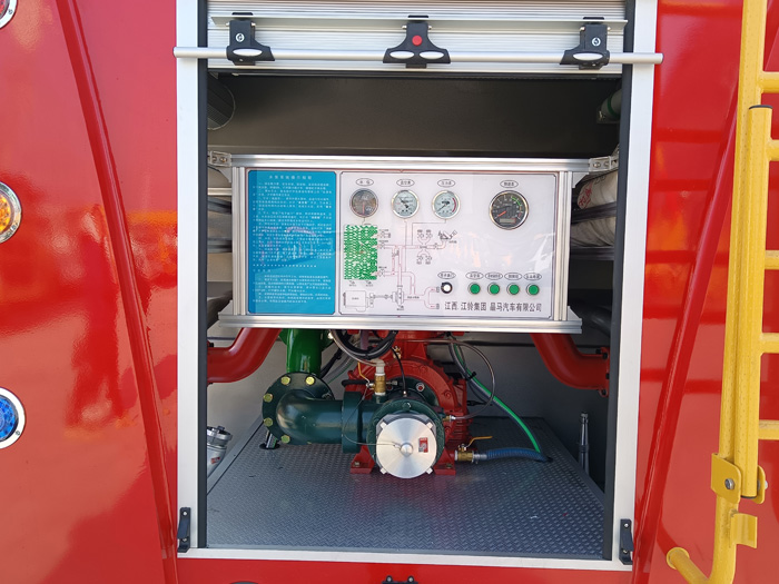 5噸消防灑水車價格_消防中隊(duì)消防車_1.5-3.5噸水罐消防車現(xiàn)車價格