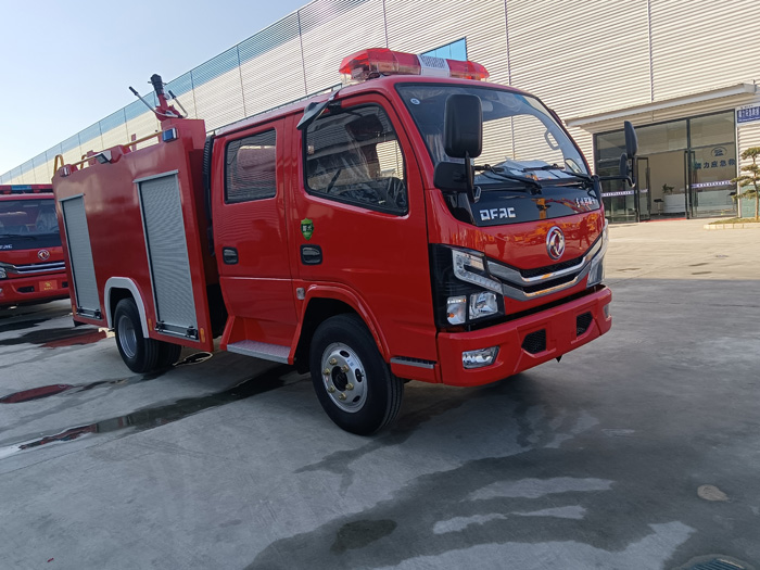 5噸消防灑水車廠家_消防中隊消防車_2.5-5噸泡沫消防車現(xiàn)車報價
