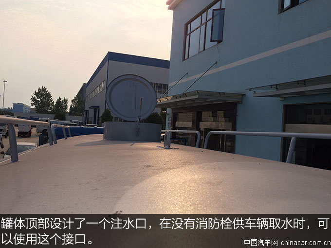 城市綠化好助手 東風(fēng)153綠化噴灑車(chē)評(píng)測(cè) 上裝篇 專(zhuān)用車(chē)