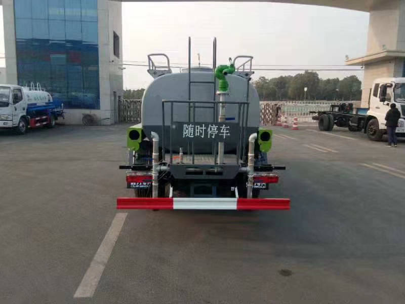 5方CLW5073GPSD6小黃牌綠化噴灑車(chē) 5方CLW5073GPSD6小黃牌綠化噴灑車(chē)